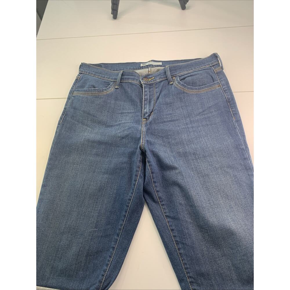 Levi Women Capri Size 12 Womens Dark Blue